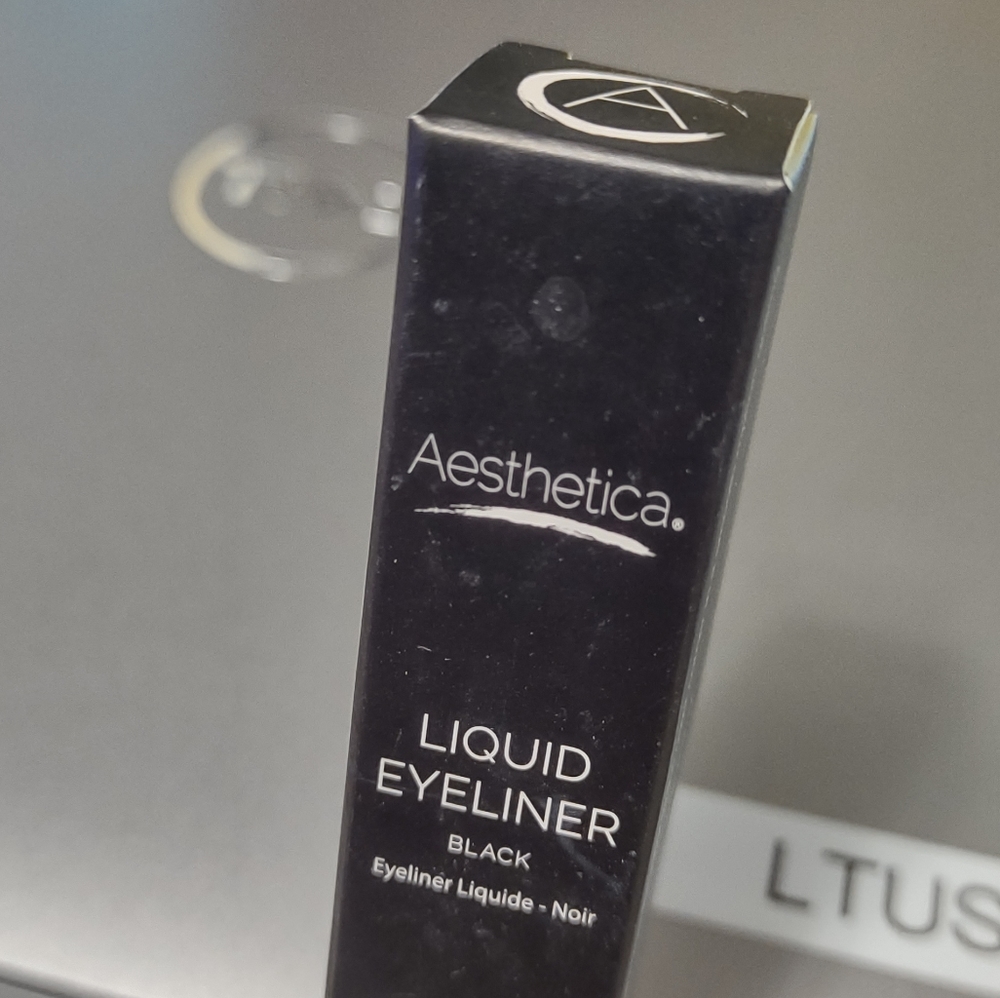 Aesthetica Liquid Eyeliner - Black - NEW!